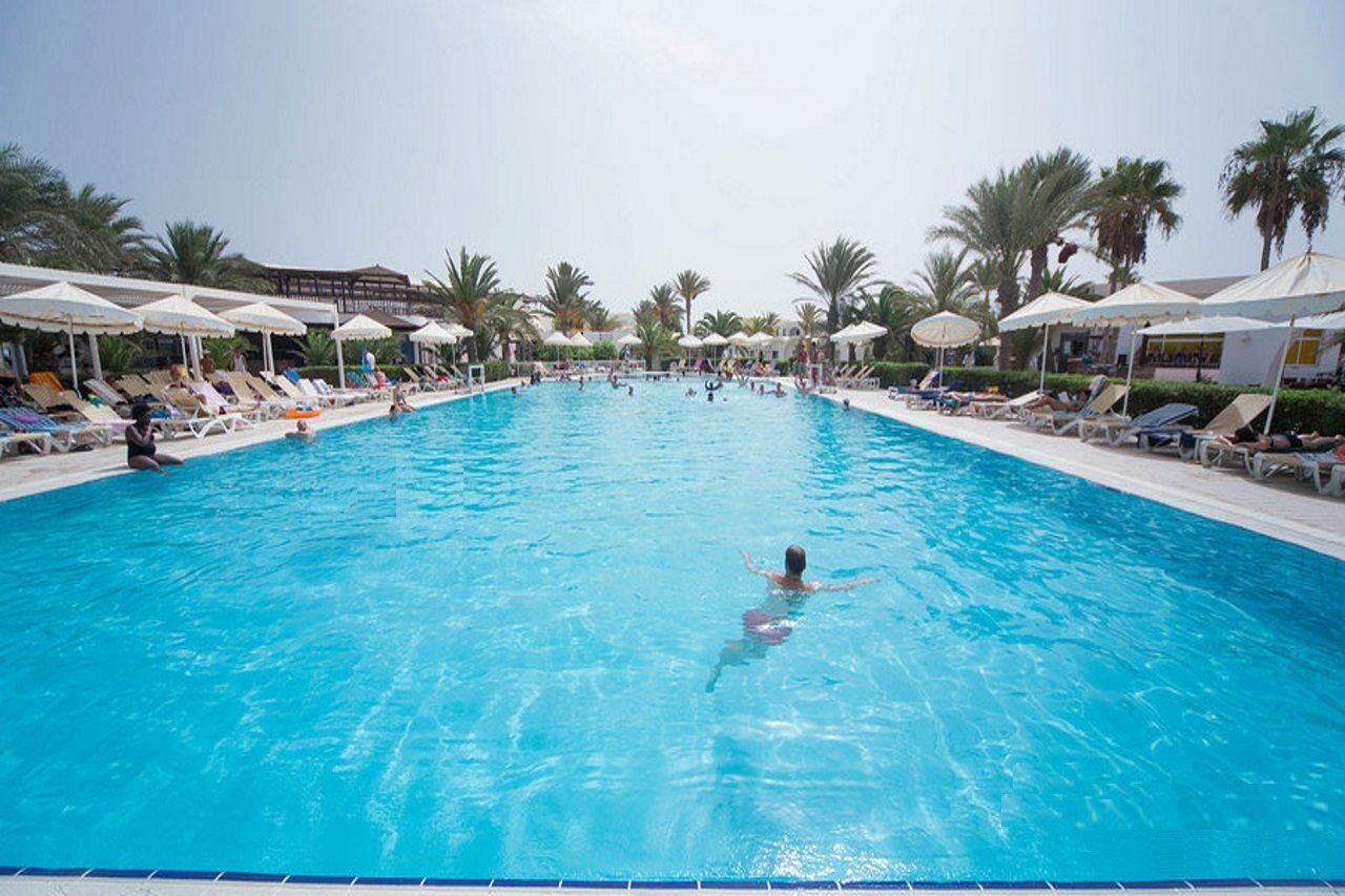 Meninx Hotel Triffa ภายนอก รูปภาพ