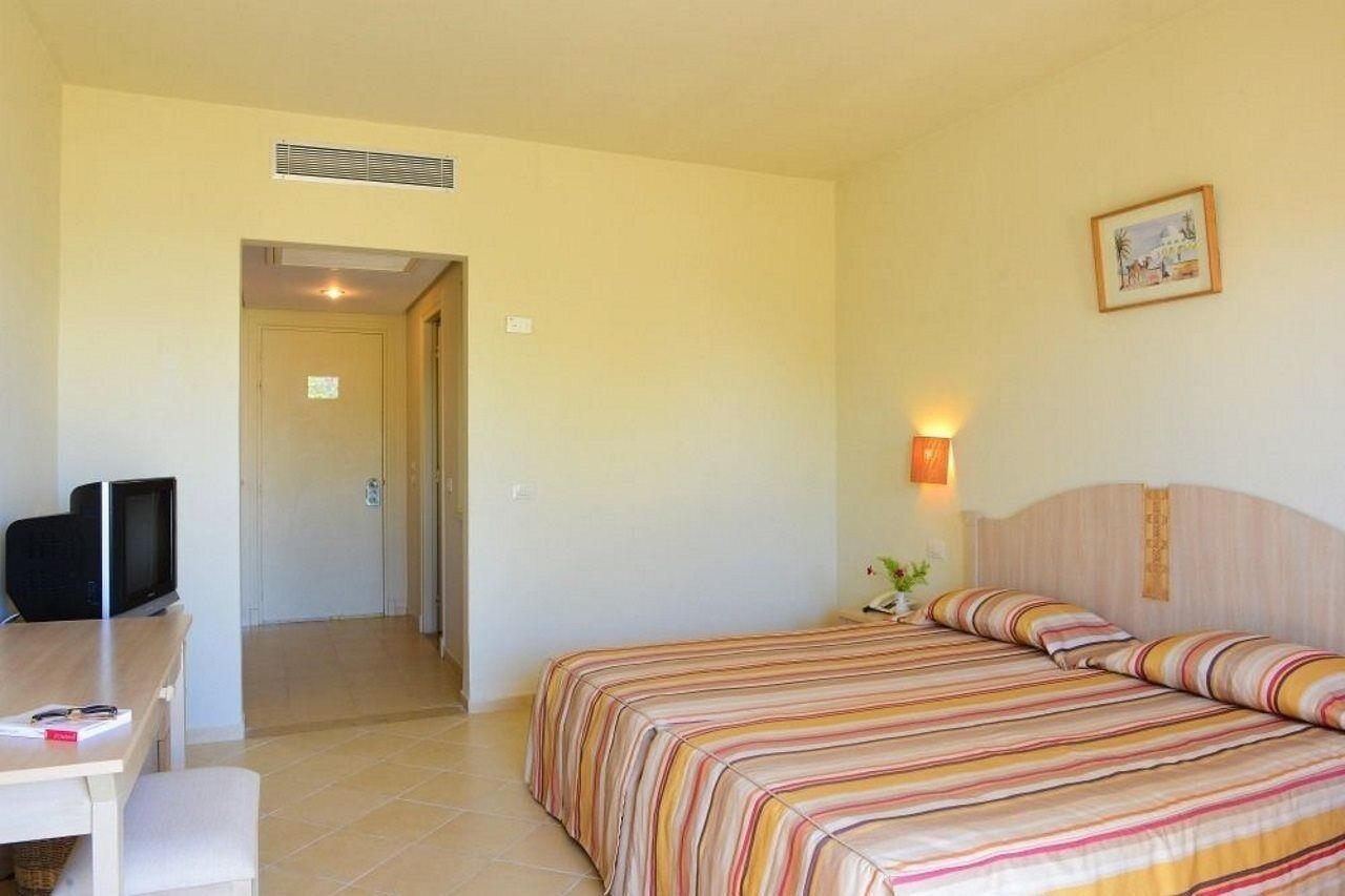Meninx Hotel Triffa ภายนอก รูปภาพ